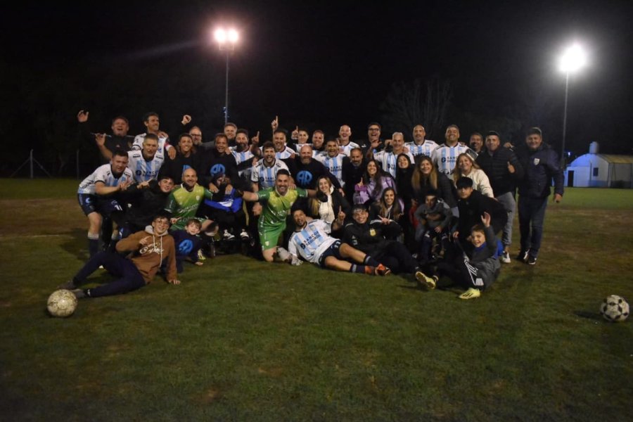 LA CREMA FESTEJÓ EL TÍTULO ABSOLUTO EN EL SENIOR DE LRF