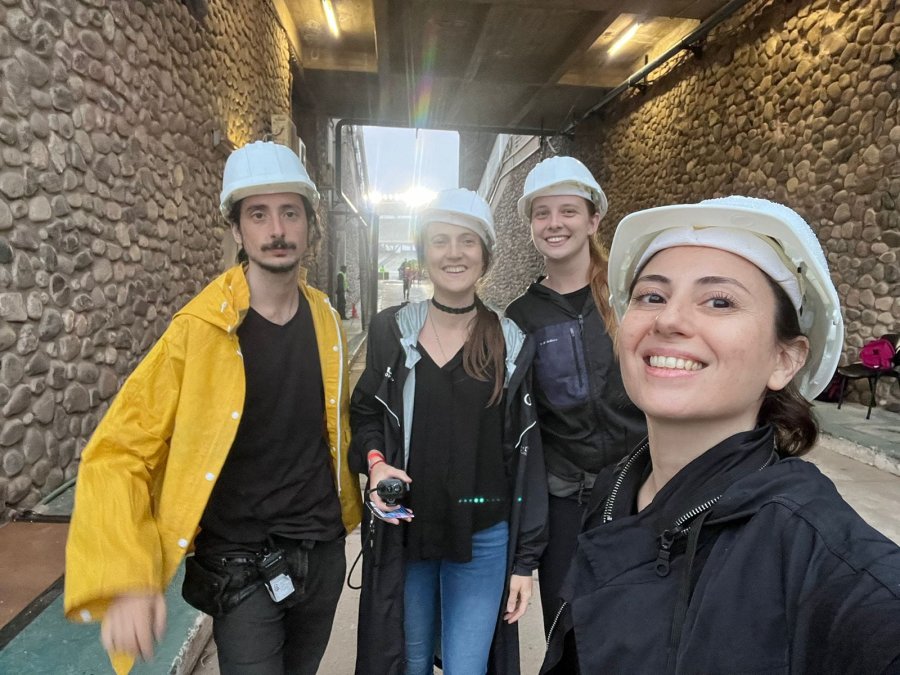 En pleno montaje del show.