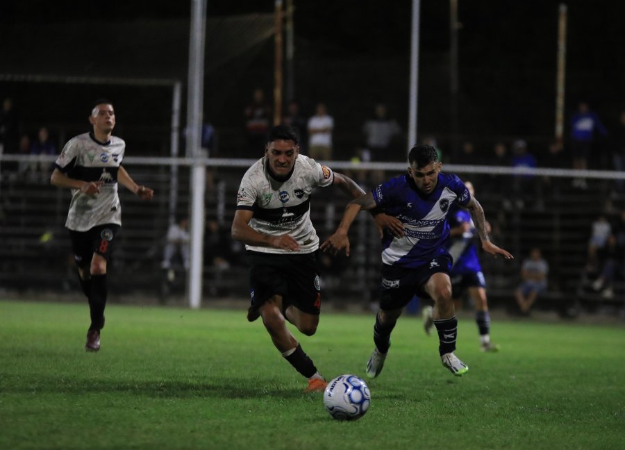 EN EL ZENKLUSEN. Ben Hur recibirá a Libertad de Villa Trinidad.