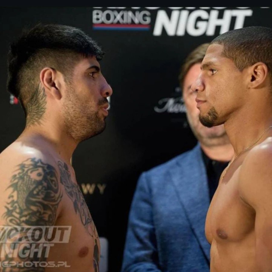 CARA A CARA. Fue una pelea m&aacute;s pareja de lo que vieron los jueces.