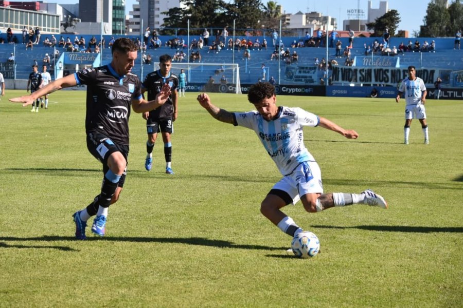 ATLÉTICO IGUALÓ EN SU VISITA A ESTUDIANTES Y DEBERÁ DESEMPATAR CON BROWN DE ADROGUÉ