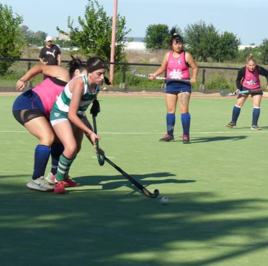 EN EL SINTETICO. CRAR se impuso ante Sportivo.