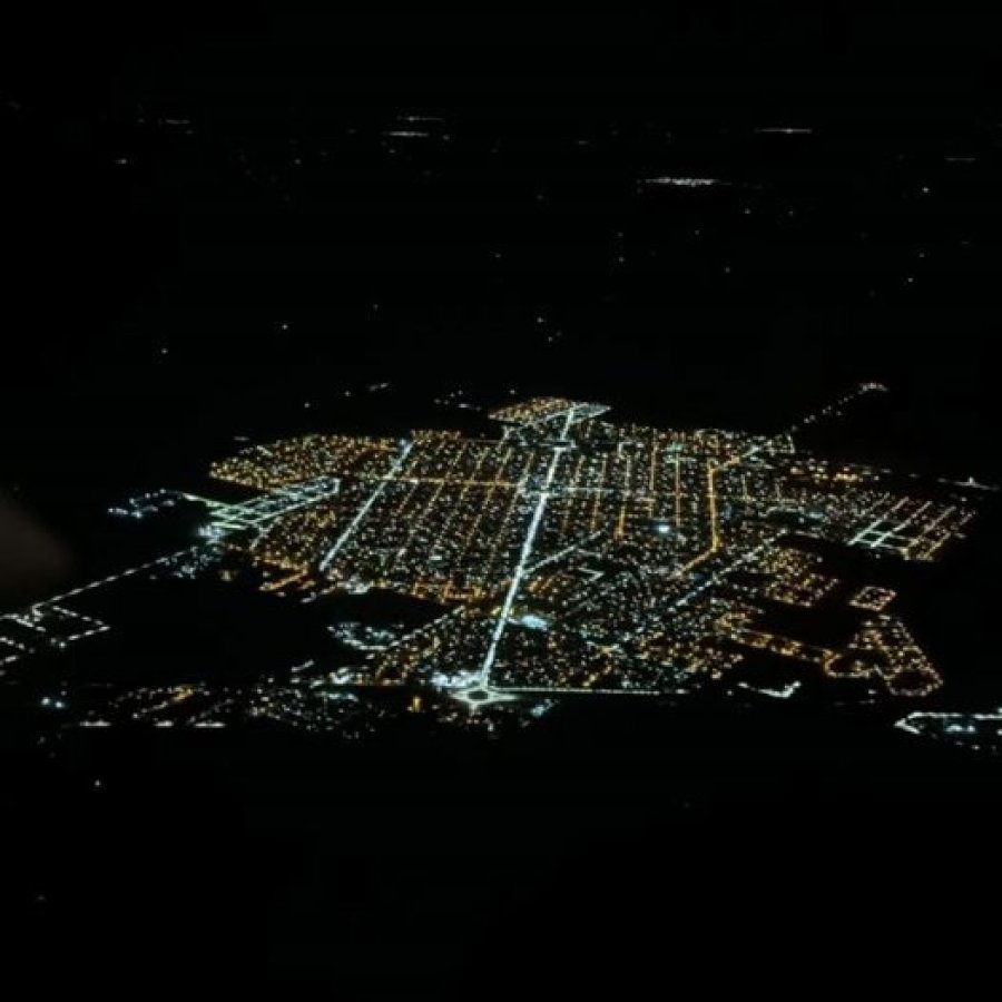 Estupenda imagen nocturna de Sunchales.