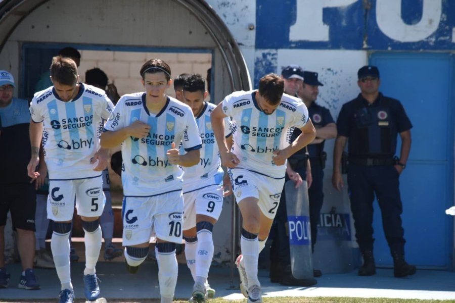 A TODO O NADA.  Atlético debe ganarle a Brown para seguir con chances de permanecer en la Primera Nacional. Si pierde, descenderá.
