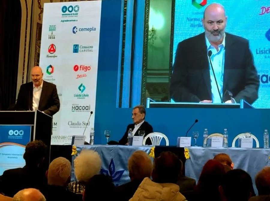 MASIVA. El ministro Federico Sturzenegger adelantó la medida.