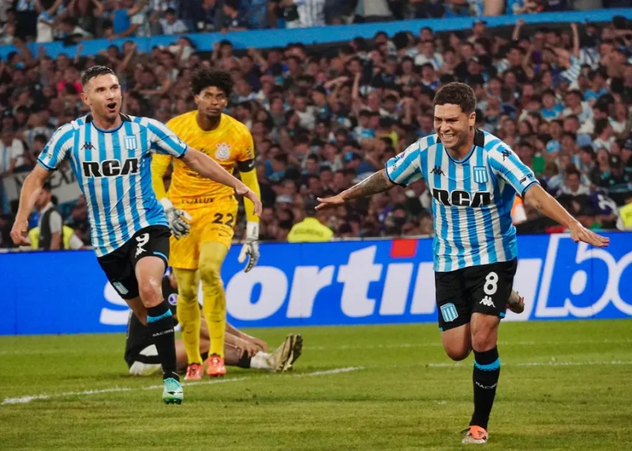 Juan Fernando Quintero marcó dos goles en el triunfo de Racing ante Corinthians, fue la figura y llevó a la Academia a la final de la Copa Sudamericana.