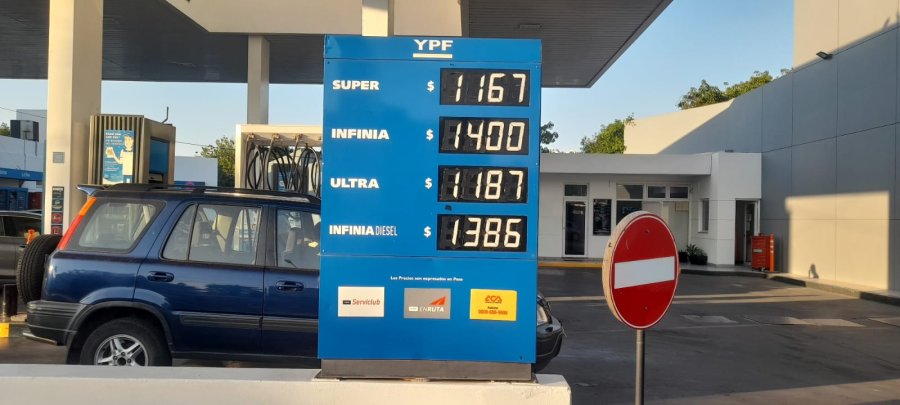 NUEVAS SUBAS. Las naftas un 2,75% en Rafaela y en el resto del país.