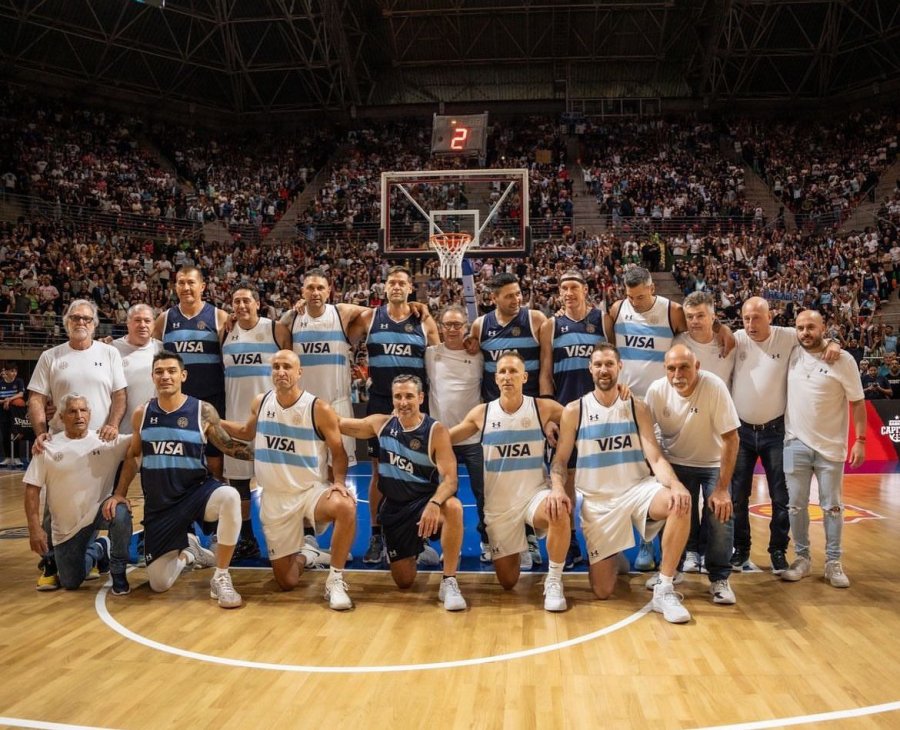 EQUIPAZO. Tuvo su merecido homenaje.