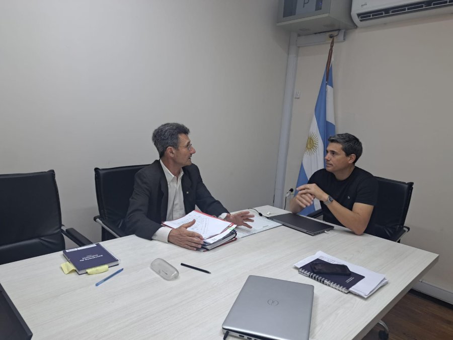 Adrián Sola y Ramiro Vio durante el encuentro.