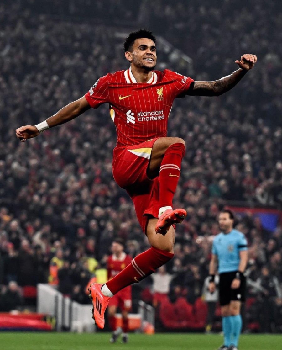 GRAN FIGURA. Luis Díaz hizo tres goles.