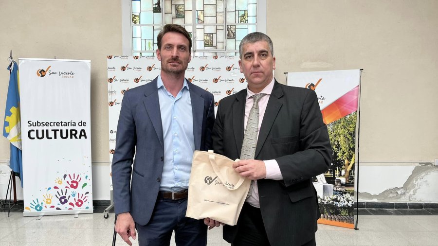 Gonzalo Aira y Carlos Vottero durante el encuentro.