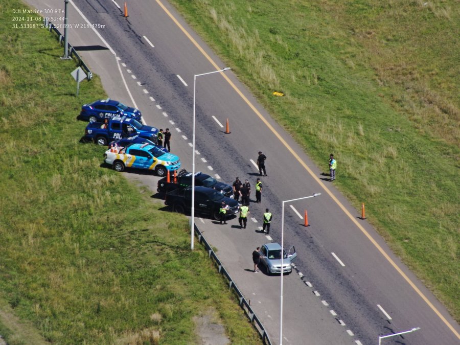Las tomas aéreas de los drones permiten visualizar el contundente procedimiento que se realizó en el “Cruce de Angélica”.