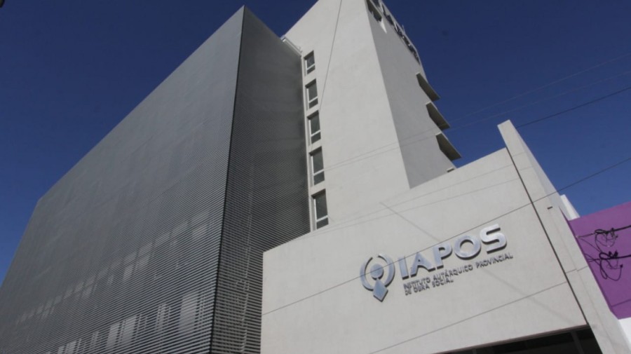 Iapos comenzó a reintegrar el dinero a afiliados.