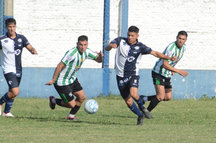 EN CARRERA. El Negro hizo los deberes en casa.