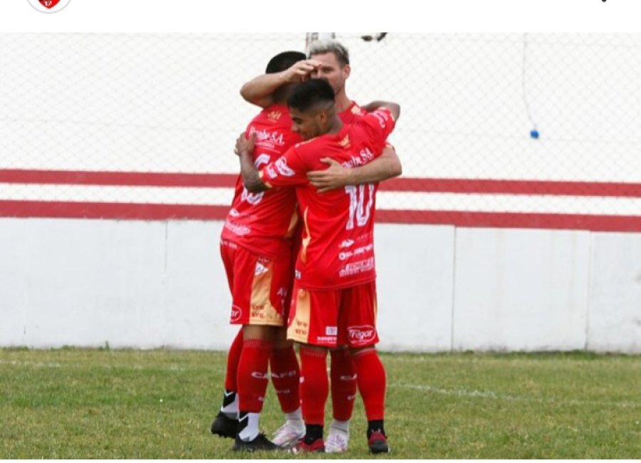 ABRAZADO A LA ILUSION. Ferro dio un gran paso en San Justo.
