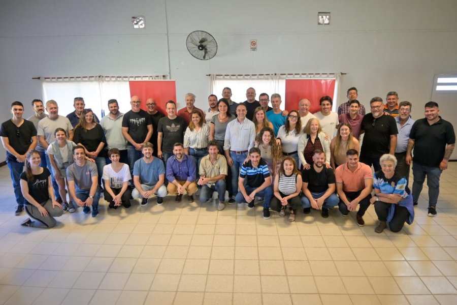 El socialismo realiz&oacute; un encuentro en G&aacute;lvez, al que asistieron desde Rafaela Natalia Enrico, Santiago Gaspoz y Alejandro Ambort.