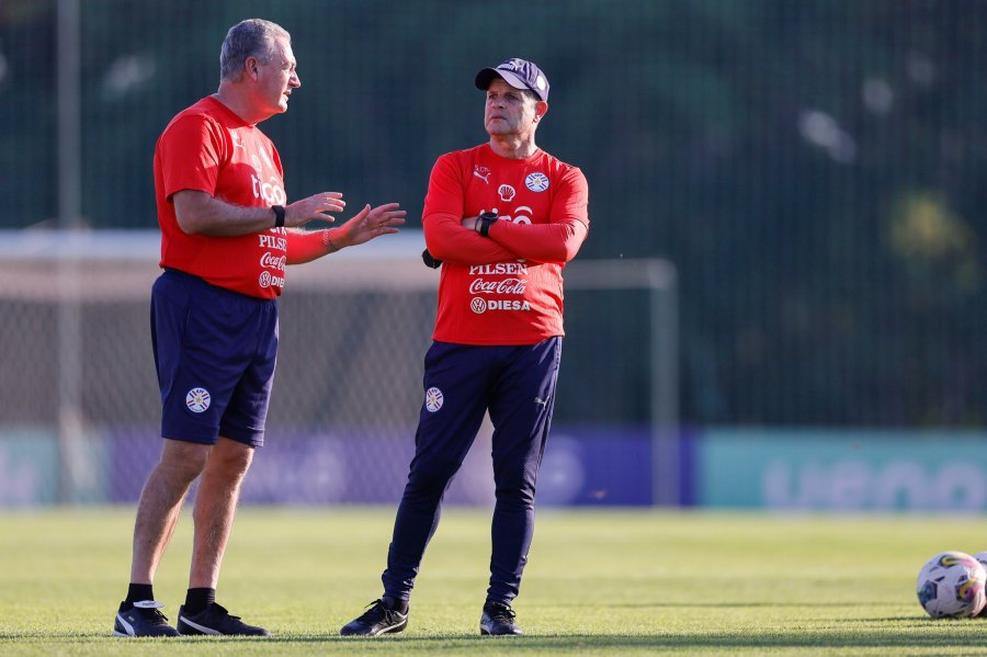 CON SU GRAN LADERO. "Lechuga" y el Profe Sergio Chiarelli.