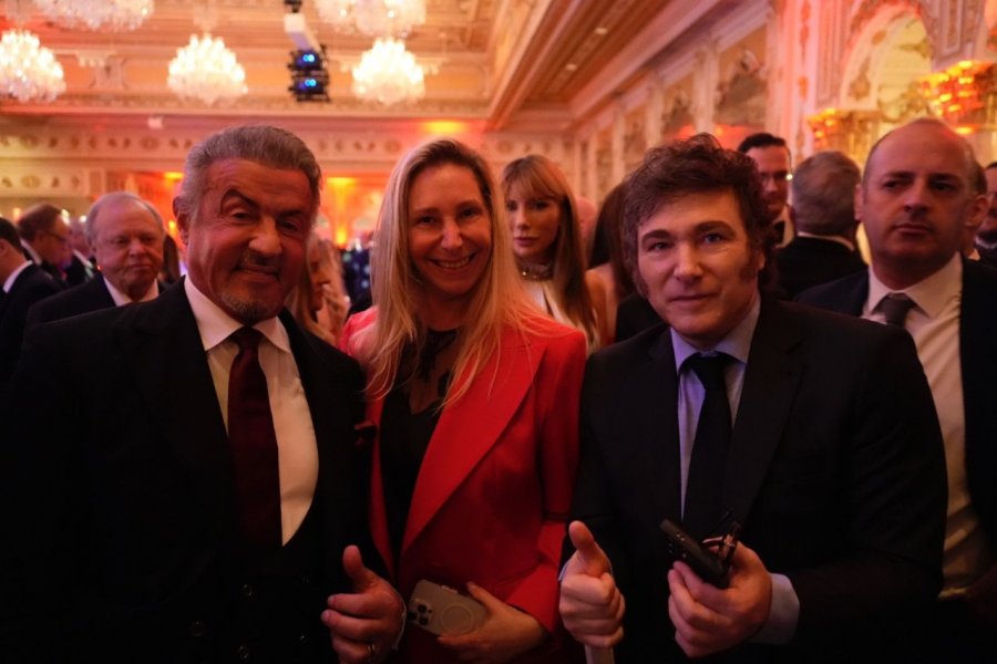 Javier Milei y Karina Milei con Stallone.