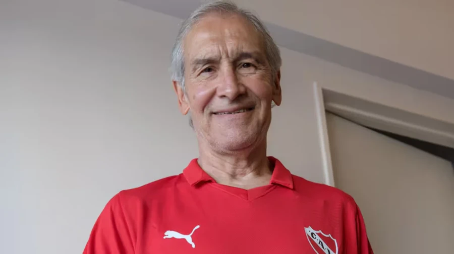 SIMBOLO. Villaverde fue un referente del f&uacute;tbol exquisito jugando como defensor.