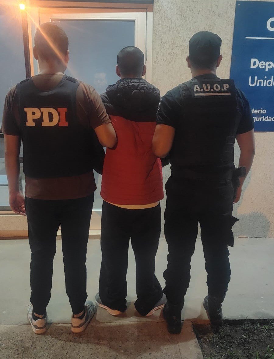 EAC, alias "Viejarda", fue alojado en la Alcaidía de esta ciudad de Rafaela y en los próximos días sería imputado por el hecho.