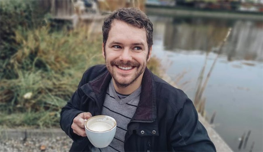 En algunos países el Día Internacional del Hombre se celebra el 19 de marzo coincidiendo con el Día del Padre.