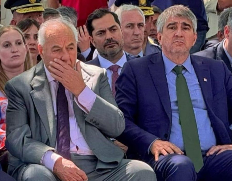 El presidente de la Corte, Rafael Guti&eacute;rrez, y el ministro de Gobierno, Fabi&aacute;n Bastia, el viernes pasado en Cayast&aacute; donde comenz&oacute; a dar frutos el di&aacute;logo.
