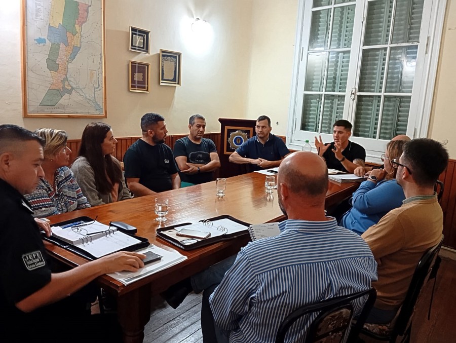 Estos encuentros buscan reforzar la seguridad en los barrios mediante el di&aacute;logo y la planificaci&oacute;n conjunta de acciones preventivas.