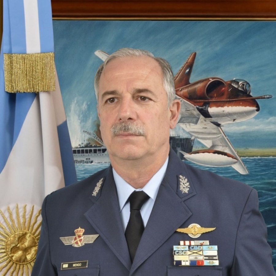 FERNANDO MENGO.