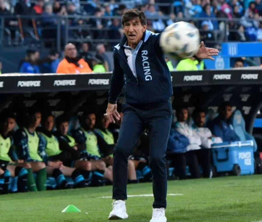 Gustavo Costas es un hincha más de Racing.