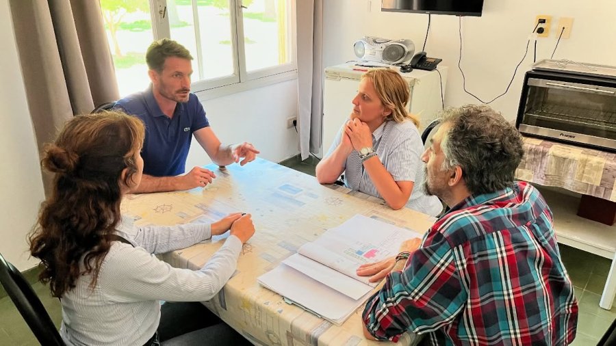 las autoridades en el encuentro previo a la recorrida.