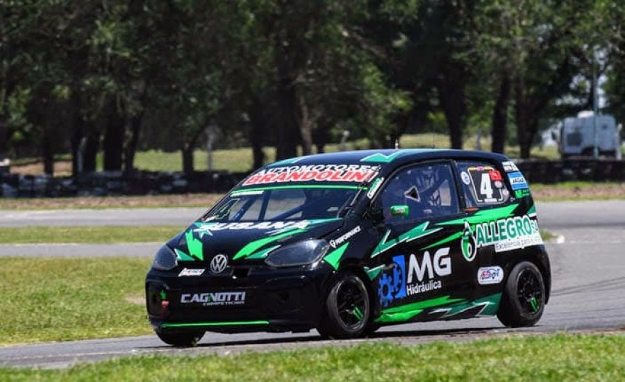 Jos&eacute; Luis Costamagna fue octavo en la carrera y cuarto en el campeonato.