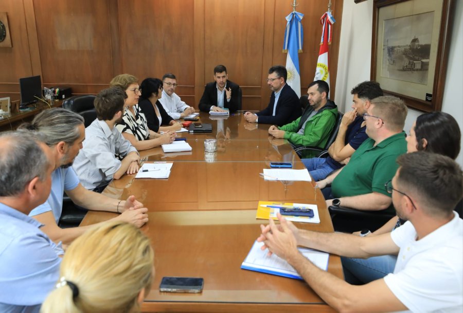 El intendente Viotti recibi&oacute; a funcionarios de su gabinete y a concejales para evaluar c&oacute;mo respondi&oacute; el Municipio las consecuencias del temporal.