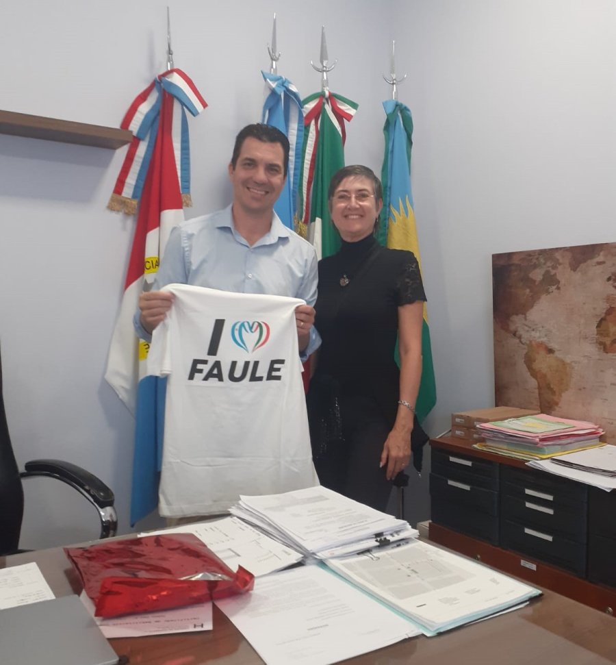 ENCUENTRO. Mauro Gilabert y Lidia Buttigliero durante la reciente reunión.