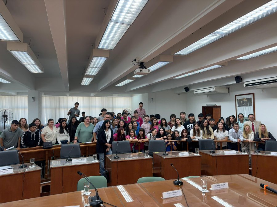 EXPERIENCIA. Los jóvenes asumen el desafío y presentan proyectos realmente interesantes.