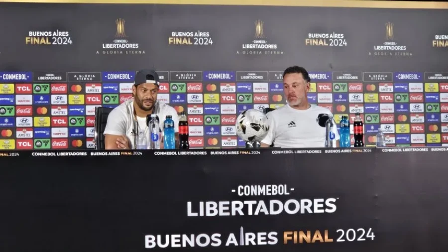 NO PASO NADA. Hulk y Milito le restaron importancia al incidente.