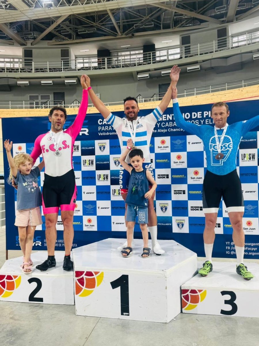 CONSAGRADO. El podio del rafaelino en los 750 metros con partida detenida.