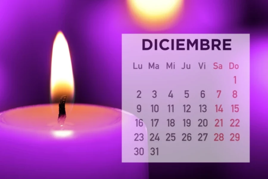 Vela de Adviento y calendario.