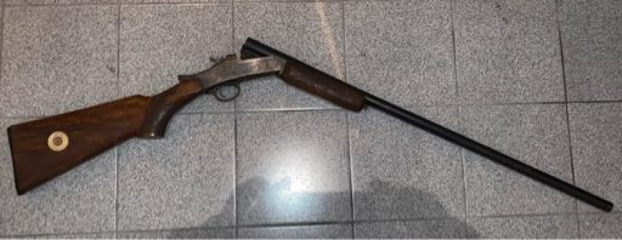 Personal policial procedió al secuestro de una escopeta de un solo caño similar a la foto ilustrativa.