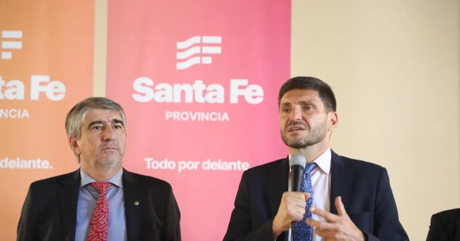 Bastia y Pullaro firmaron el decreto con la convocatoria a extraordinarias y el temario.