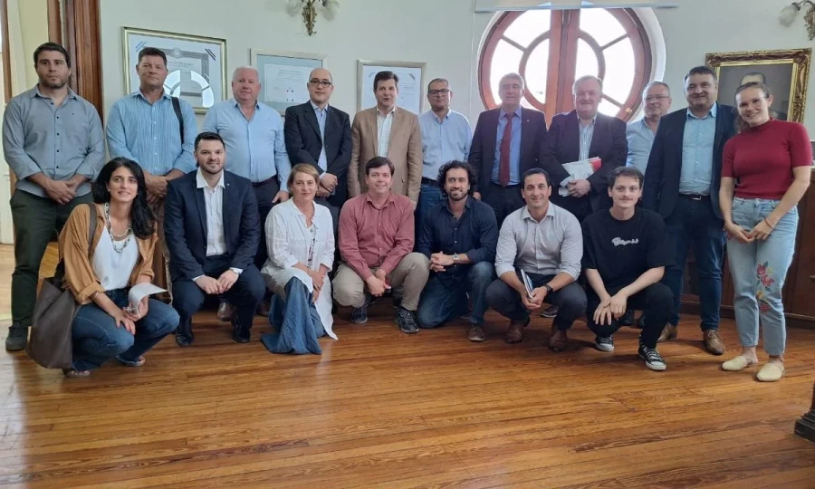 El grupo que participó en el reciente cónclave.