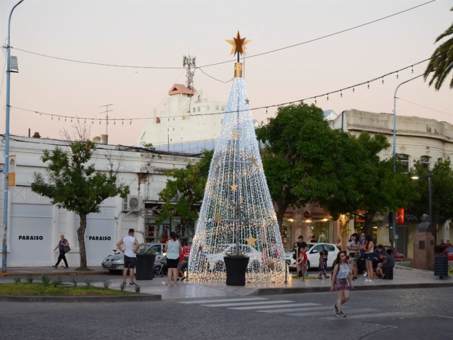 EL &Aacute;RBOLITO NAVIDE&Ntilde;O. Se espera que se encienda el D&iacute;a de la Virgen, domingo 8 de diciembre.