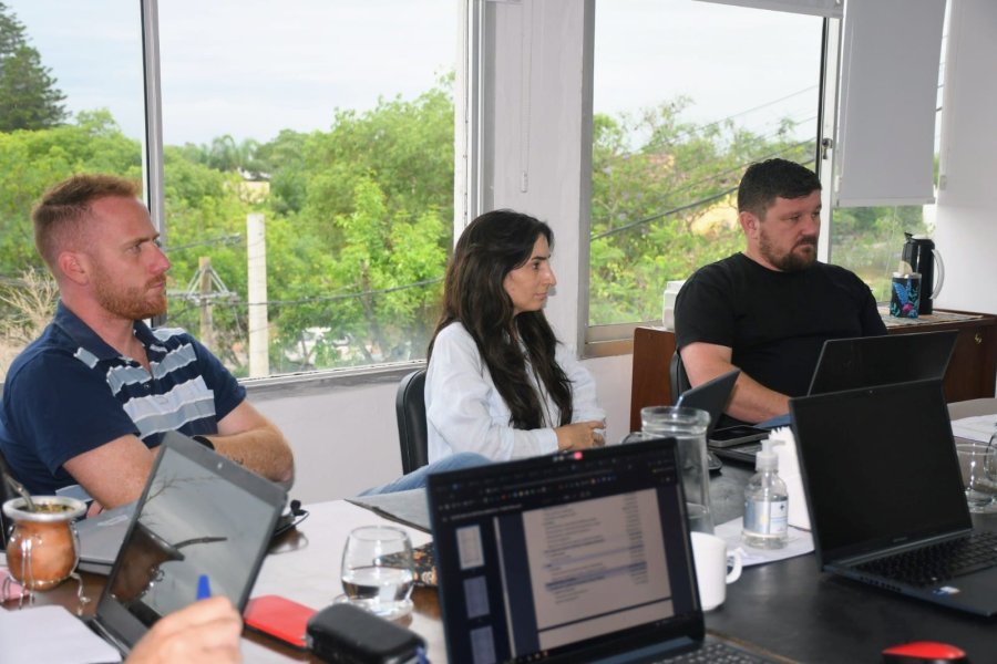 Pablo Ghiano, Carolina Giusti y pablo Pinotti durante el encuentro de la semana anterior.