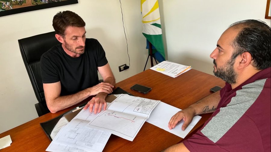 Gonzalo Aira y Marcos Andrés durante el encuentro.