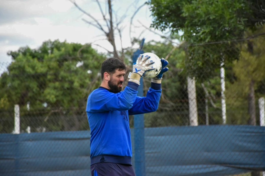 "KASCOTE". Matías Astrada, el arquero benhurense.