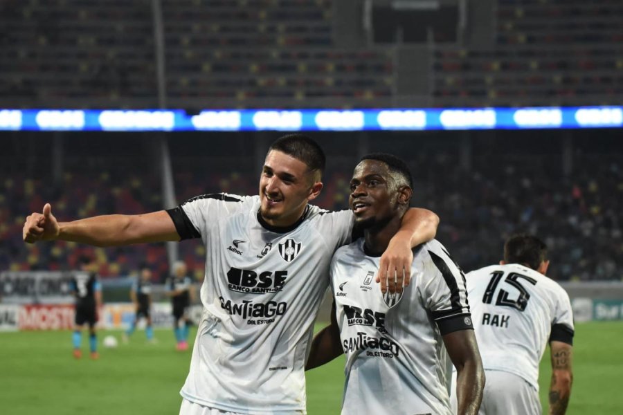 CENTRAL CÓRDOBA SUPERÓ A RACING EN SANTIAGO DEL ESTERO