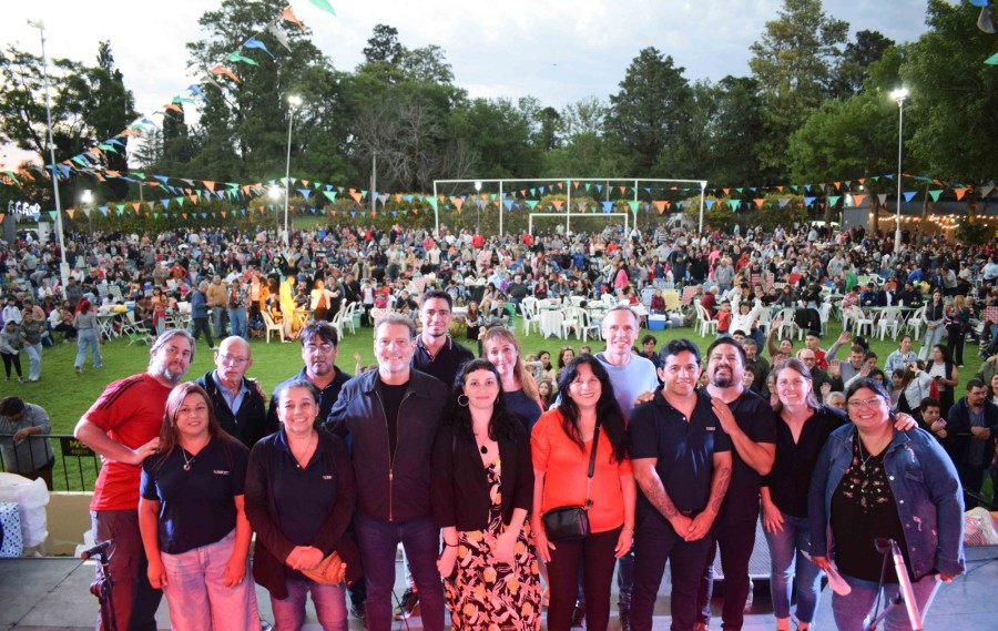 Hubo sorteos, música y shows en vivo.