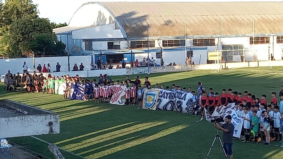 Los equipos participantes en el torneo.