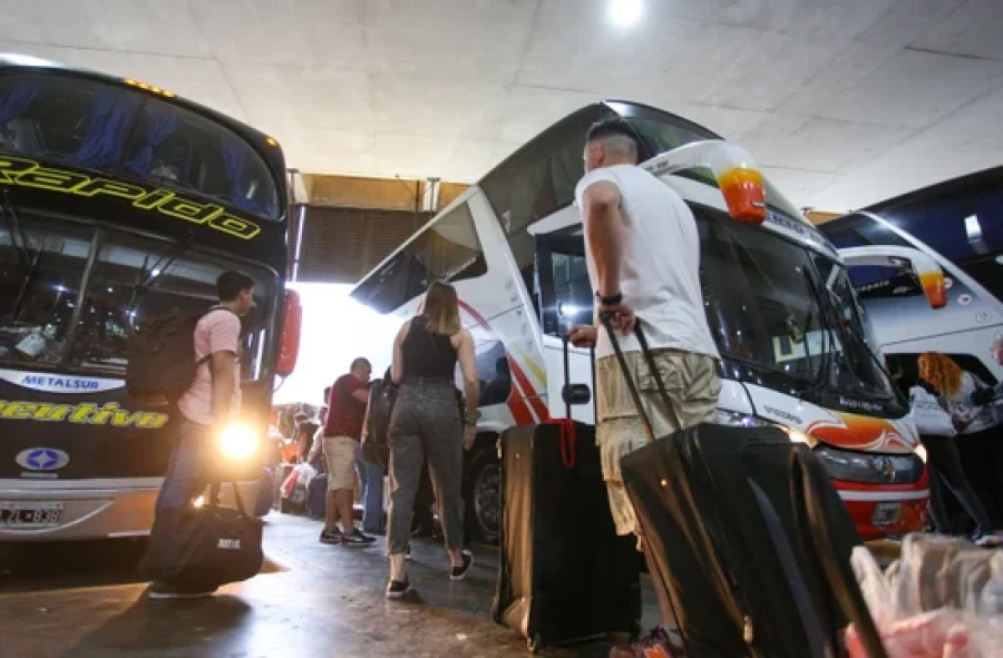 La desregulación del transporte entró en vigencia este martes con la reglamentación de la normativa.