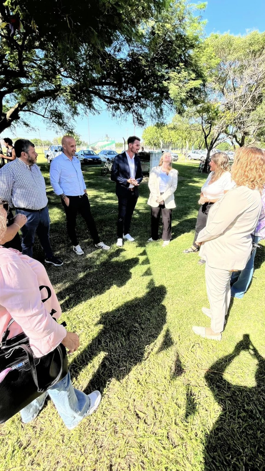 Las autoridades en un omento de la actividad.