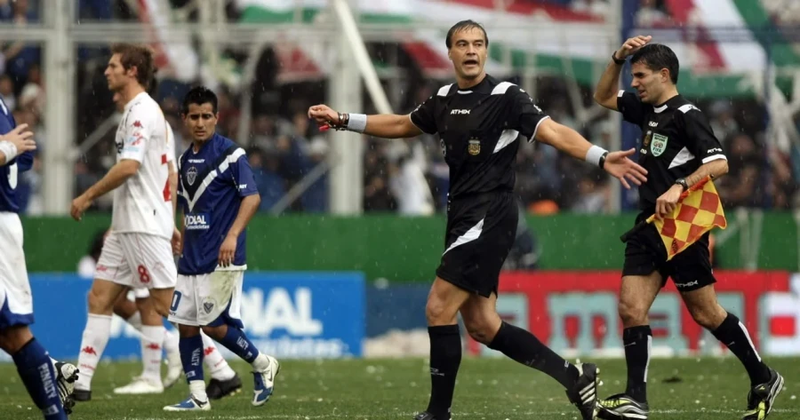 AL OSTRACISMO. Ya no volvió a dirigir oficialmente tras aquella polémica.